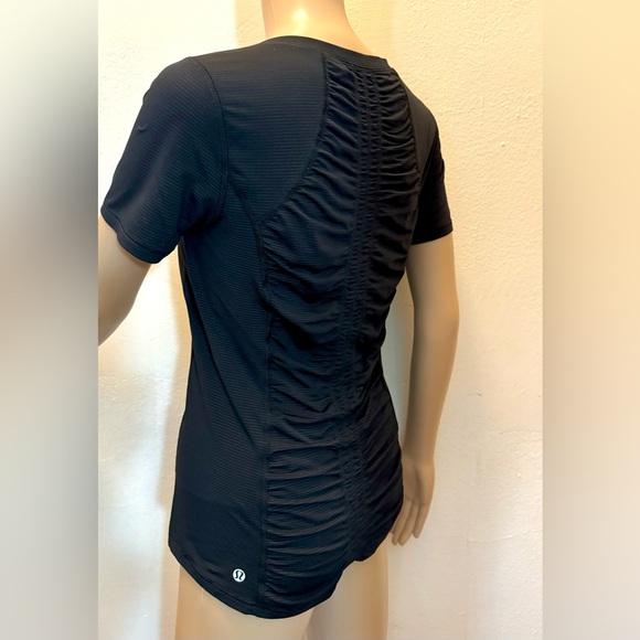 LULULEMON “Runner Up” Black Short Sleeve Tech T-shirt - Size Small - Picture 5 of 13